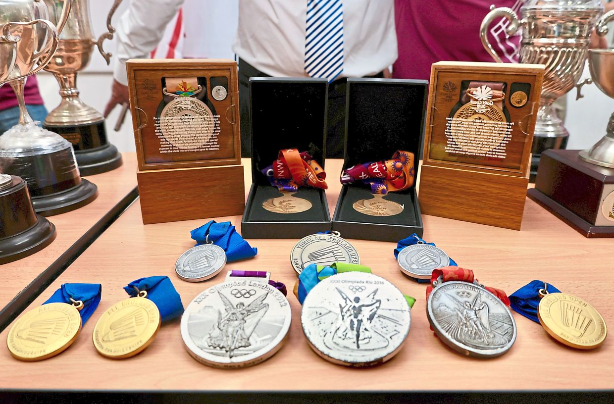 Chong Wei’s 13 medals and memorabilia include three Olympic silver medals and four All England winning medals. They will be on display at the Medals & Trophies Exhibition during the gala dinner. 