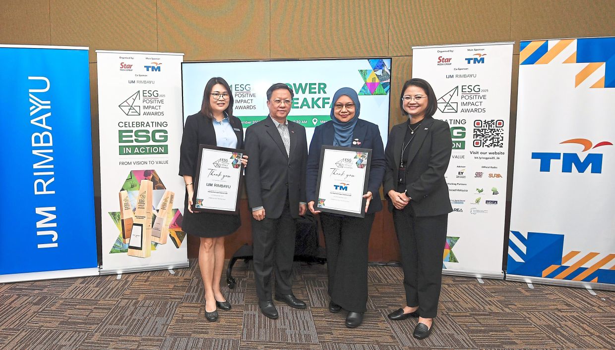 All smiles: Chan with (from left) Tan, Nor Fadhilah and SMG chief operating officer Lydia Wang in a photo at SMG’s ESG Positive Impact Awards 2025 Power Breakfast at Menara Star in Petaling Jaya. — AZHAR MAHFOF/The Star 
