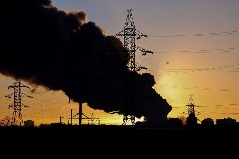 Explosions shake western Ukraine after Russia&#039;s missile, drone attacks