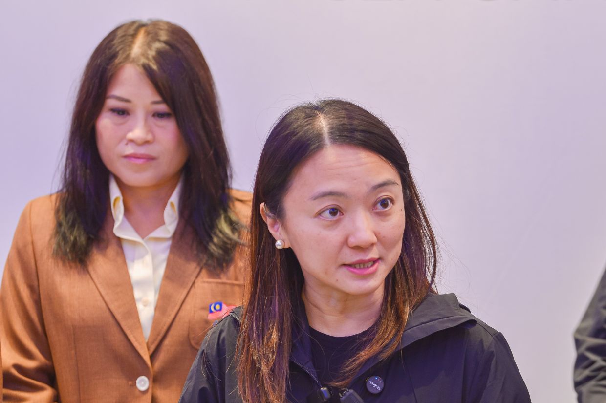 Sports Ministry to work with Home Ministry over heritage players' document case, says Yeoh