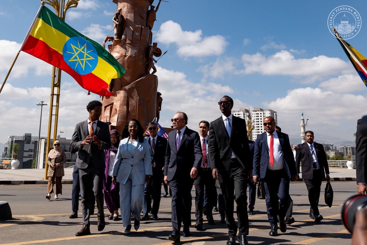 Anwar given red carpet welcome on first visit to Ethiopia by Malaysian PM