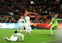 Soccer-Belgium thrash Liechtenstein to book berth at World Cup