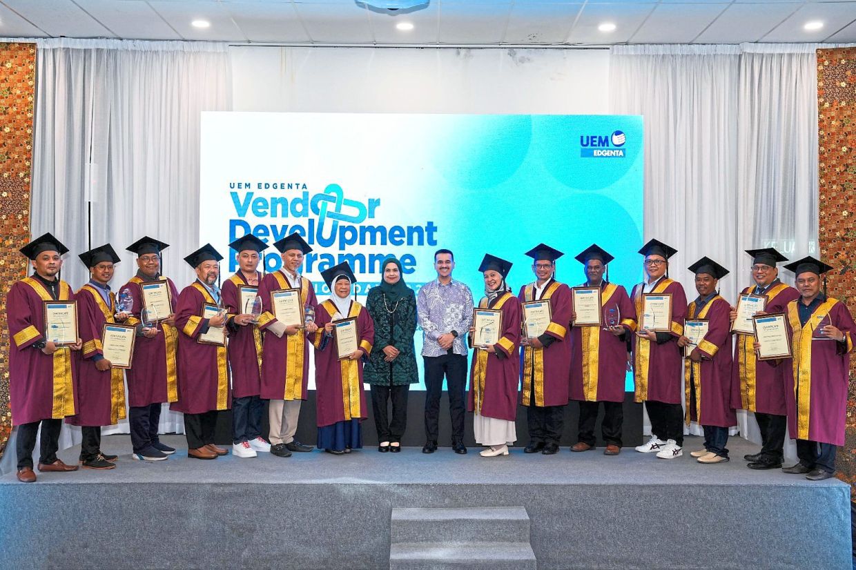 BUMIPUTERA FIRMS WIN 56% OF UEM EDGENTA CONTRACTS