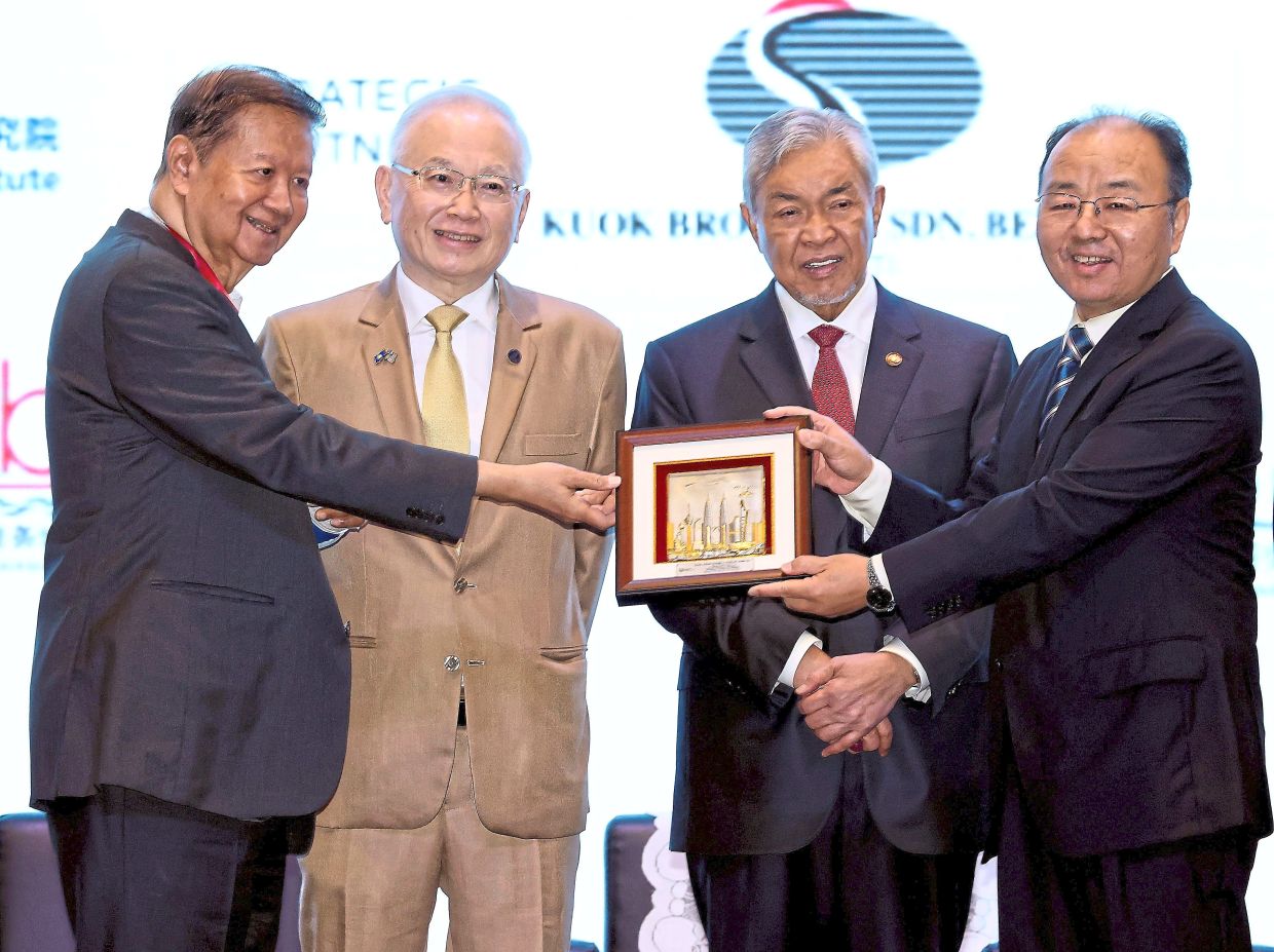 Dr Wee: Global Chinese diaspora a bridge to progress