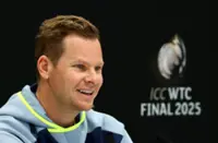 Cricket-Chilled Smith ready to lead Australia into Ashes fire