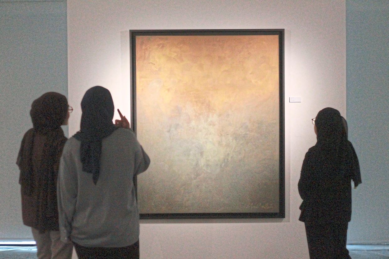 Mulaika’s 'Age Of Love' is an earthy abstraction, its warm, grounded tones evoking both the passage of time and the fullness of human experience.Photo: The Star/M. Irsyad 