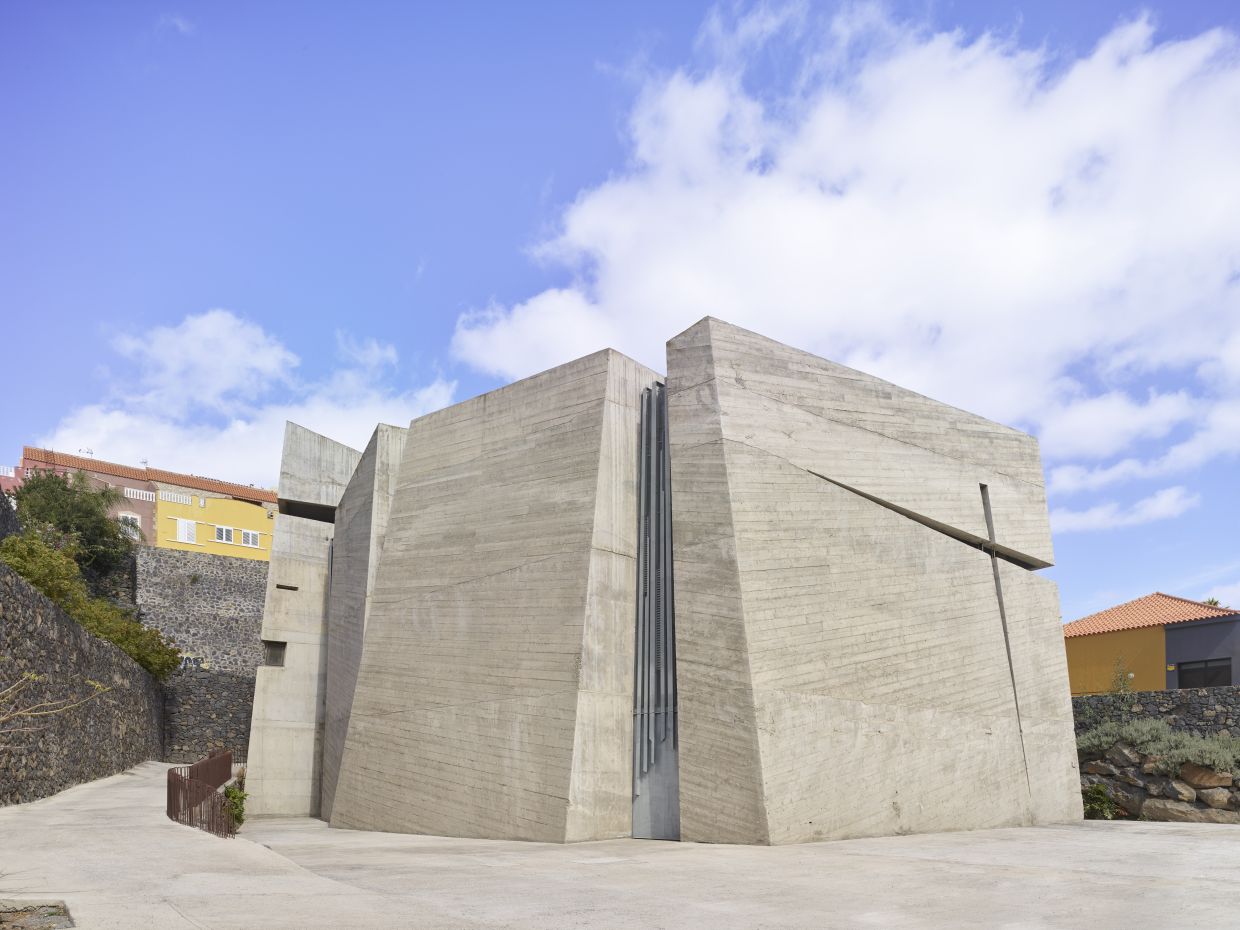 The Holy Redeemer Church of Las Chumberas was named World Building of the Year title at this year’s World Architecture Festival (WAF). Photos: Roland Halbe