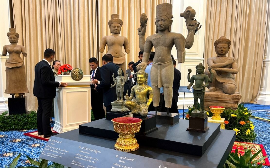 Hungarian private collector to return priceless Khmer artefacts, says Cambodia