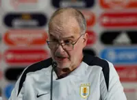 Soccer-Uruguay manager Bielsa calls for calm after thrashing by US