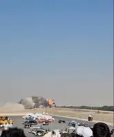 Indian Tejas fighter jet crashes in a ball of fire at Dubai Airshow, killing pilot