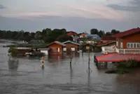 About 4,000 Malaysians affected by floods in Hat Yai and Songkhla, Wisma Putra monitoring situation