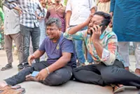 Quake hits Dhaka, 10 killed