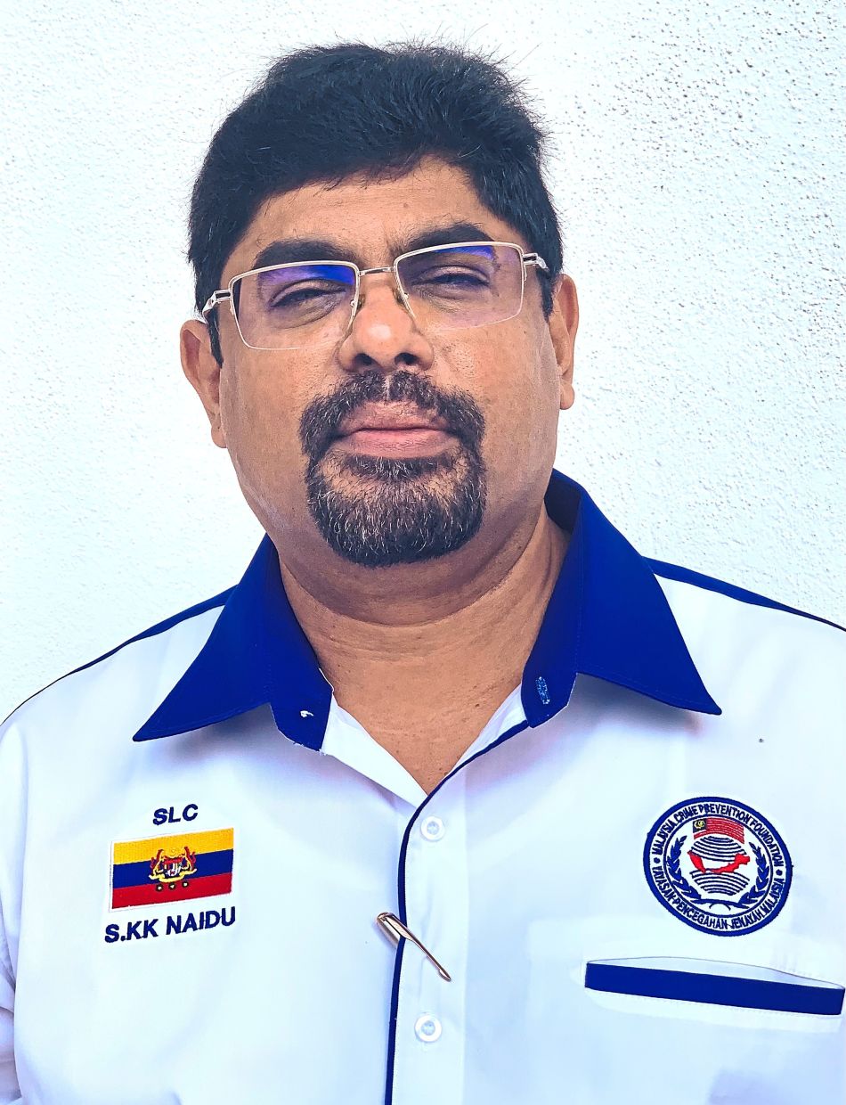 Naidu says new trading stalls have mushroomed, despite Maimunah’s assurances of a whitelist system.