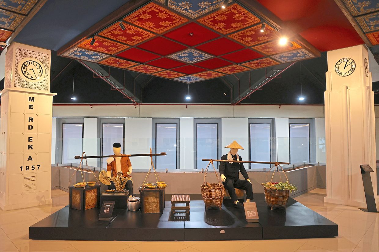 The Sultan Alam Shah Museum has exhibits showcasing the country’s background and history. — Muzium Sultan Alam Shah