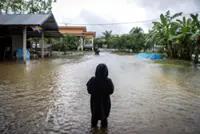 Klang Valley areas face flash floods after morning downpour