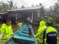 Floods: Anwar says closely monitoring situation back home, urges M'sians to remain vigilant
