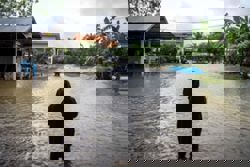 Klang Valley areas face flash floods after morning downpour