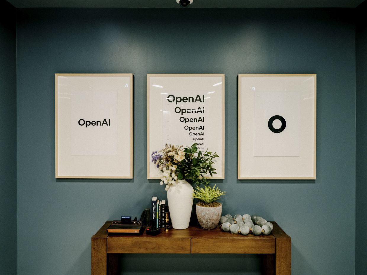 ChatGPT: A Inteligência Artificial que Virou Pesadelo? Como a OpenAI Perdeu o Controle