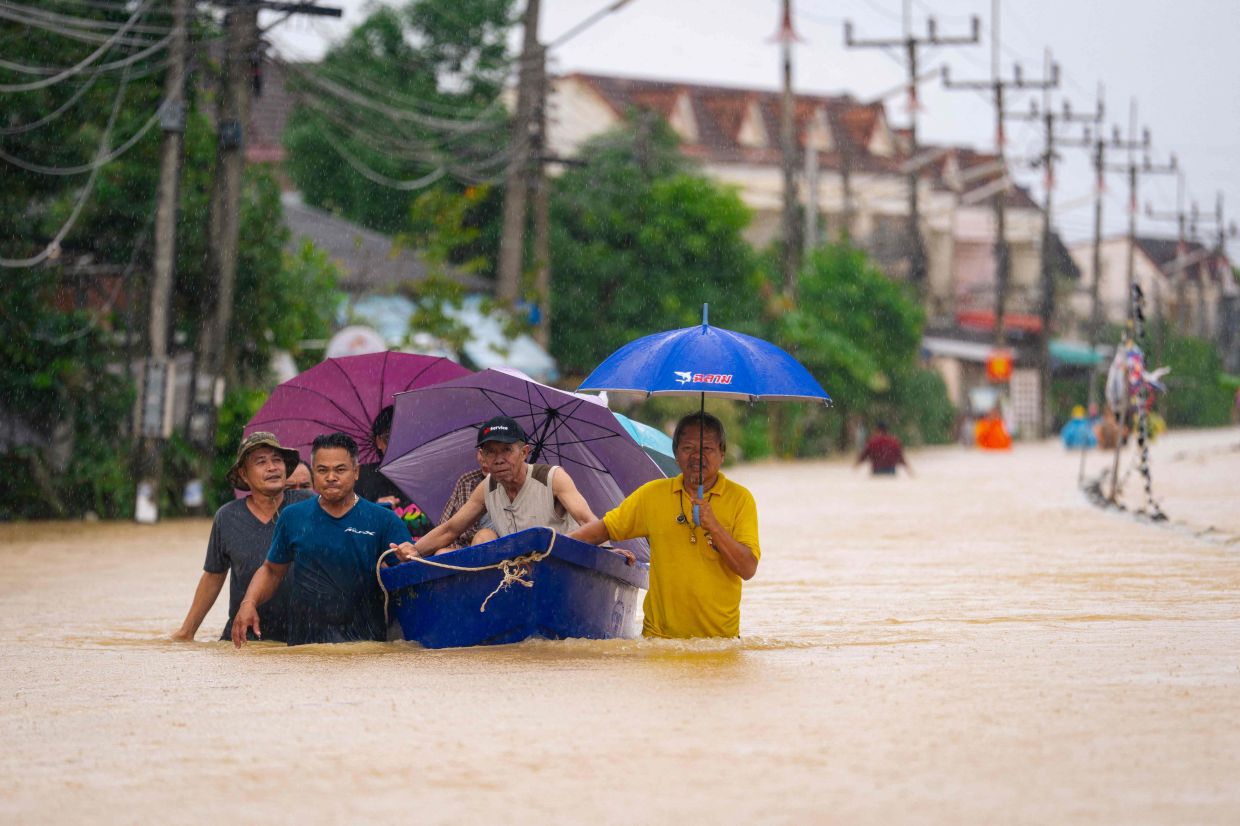 Thai PM declares state of emergency in flood-hit Songkhla