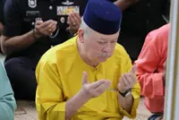 King orders adequate aid for flood evacuees