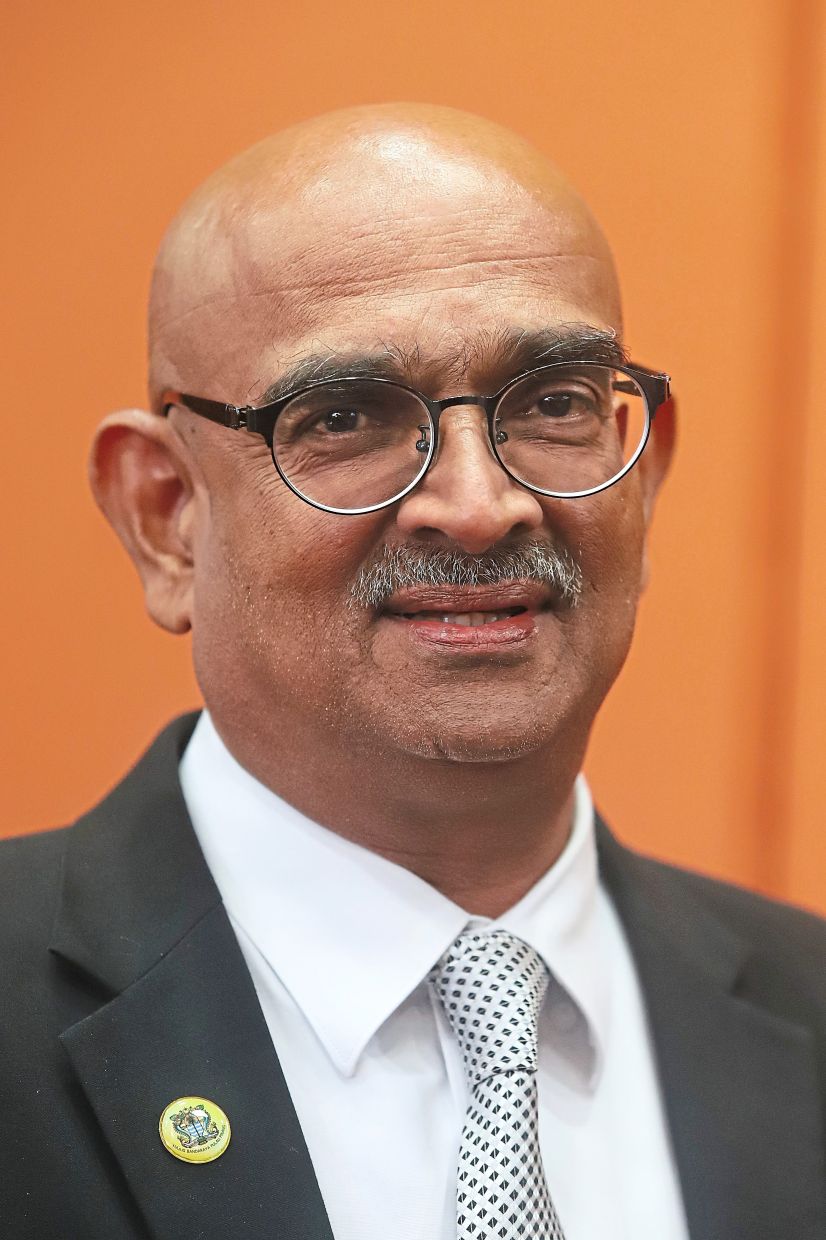 Rajendran says five-foot ways are legally meant to remain free of obstacles.