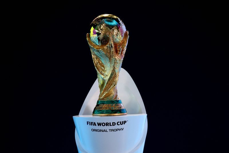 Soccer-World Cup draw to keep Spain-Argentina, France-England apart before final