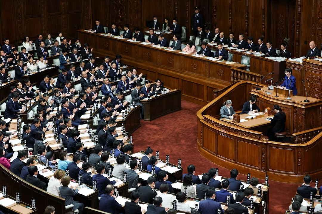 Japan fiscal experiment is lab test for Treasuries