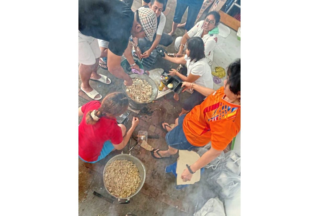 Flood volunteers plead for govt help