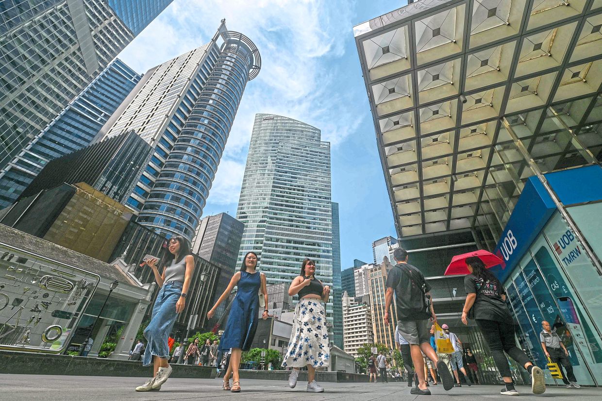 Back to office? Singapore workers want free lunch, flexiwork, subsidised commutes: Polls