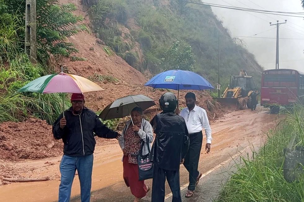Heavy rains trigger landslides and floods in Sri Lanka, leaving more than 40 dead
