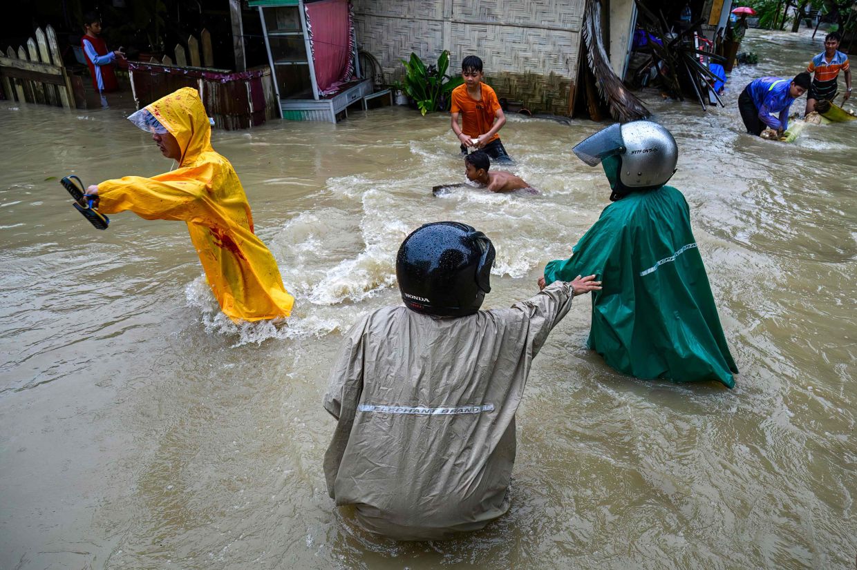 Dozens dead as floods ravage Southeast Asia