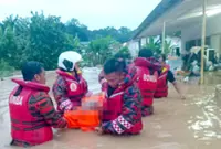 Storm Senyar: Kg ChinChang residents in Sepang evacuated as water level rises