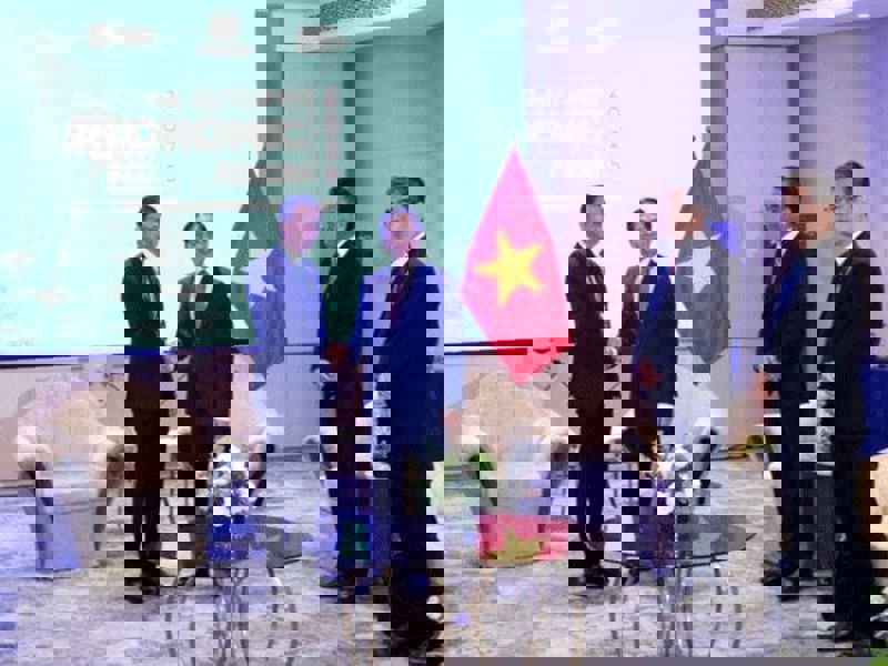 Vietnam, Laos expand cooperation in technology, data, digital transformation