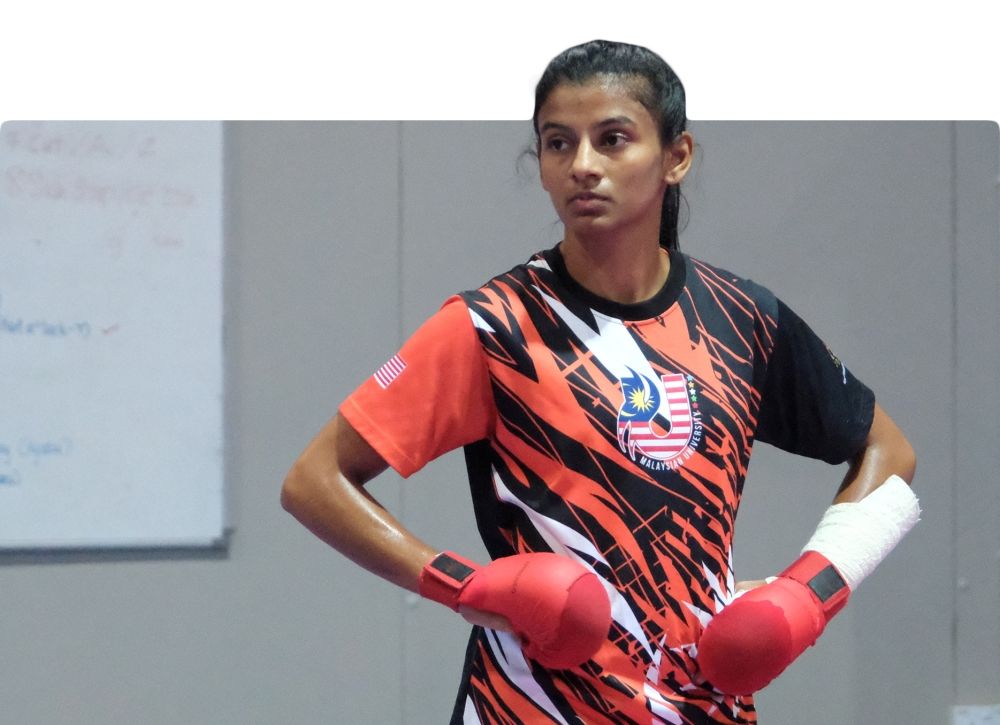 Shahmalarani punches her way to quarter-finals at worlds
