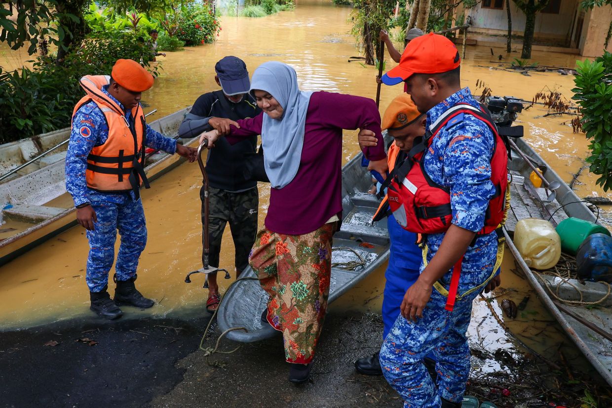 14 orang asli families relocated to Pos Brooke shelter amid mud flood risk