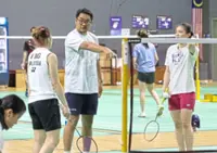 Coach Rosman - the quiet force behind Pearly-Thinaah’s world surge