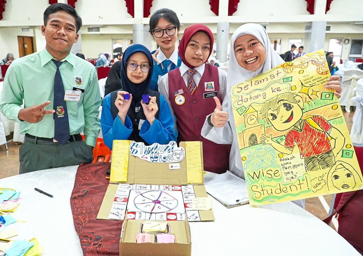 Teaching teens about money