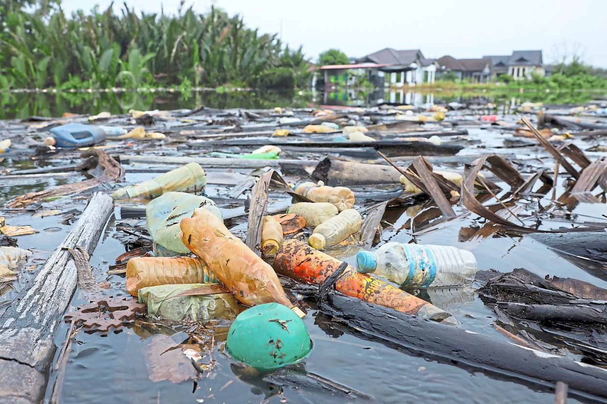 NGOs worry over hike in post-flood plastic pollution