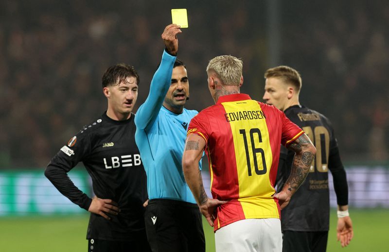 Soccer-Go Ahead Eagles fine Edvardsen for mocking Stuttgart player Stiller's appearance