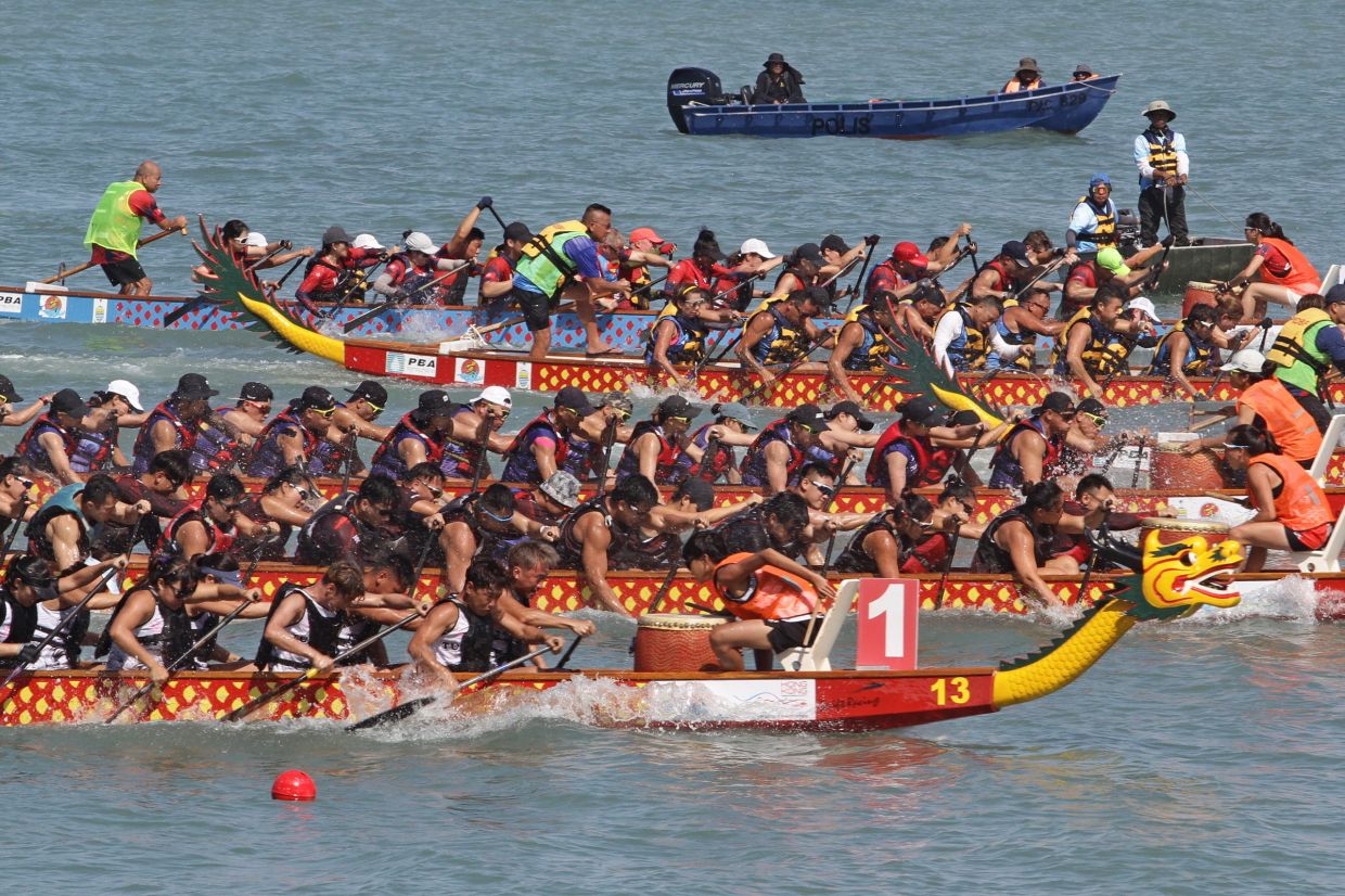 Pacific West Dragon Boat Club dominates Penang International Regatta with dual victories
