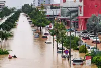 One dead, three missing in Vietnam under Typhoon Koto's impact