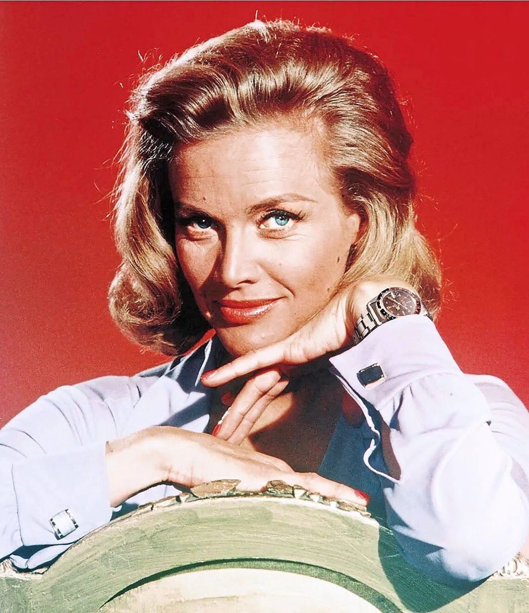 Actress Honor Blackman wore the Rolex GMT-Master in Goldfinger.