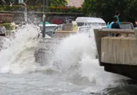 Melaka on high alert for king tide phenomenon from today until Dec 9