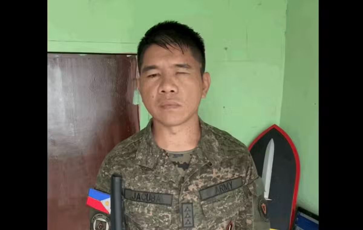 Blind Army officer thanks Philippine President for reinstatement, promotion