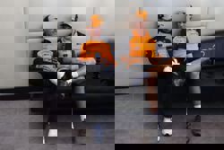 Motor racing-Norris won't ask Piastri to gift him F1 title in Abu Dhabi