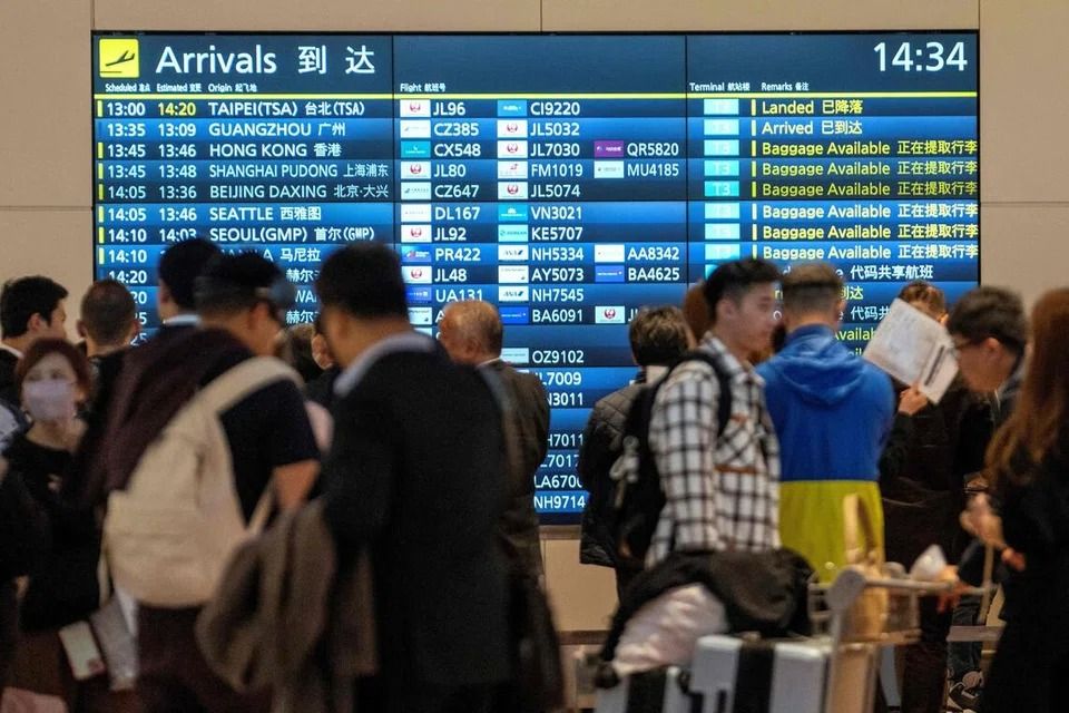China's three major airlines extend refunds and Japan flight changes to March 2026, Yicai reports