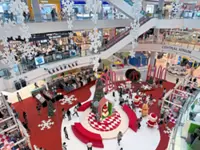 Festive splendour lights up season