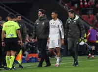 Soccer-Real Madrid's Alexander-Arnold out for two months with new muscle injury