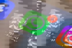 Pick your handle: WhatsApp preparing reservation queue for usernames