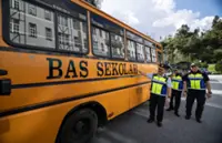 Bus seized for illegally carrying tourists